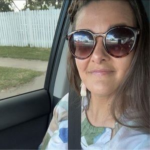 Meet your Posher, Renee